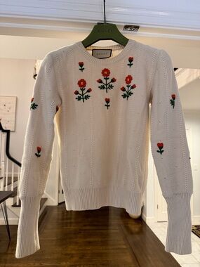 Gucci Floral Knit Sweater – Size XS – Excellent Condition